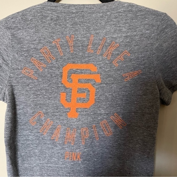 Victoria’s Secret PINK SF Giants World Series Short Sleeve T-Shirt - Picture 3 of 5